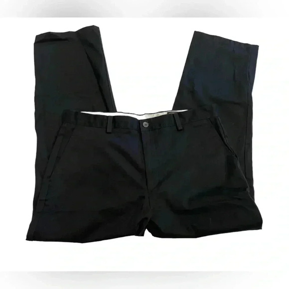 Levi’s Khakis  Classic Fit Black Pants Size 36 - Picture 4 of 9